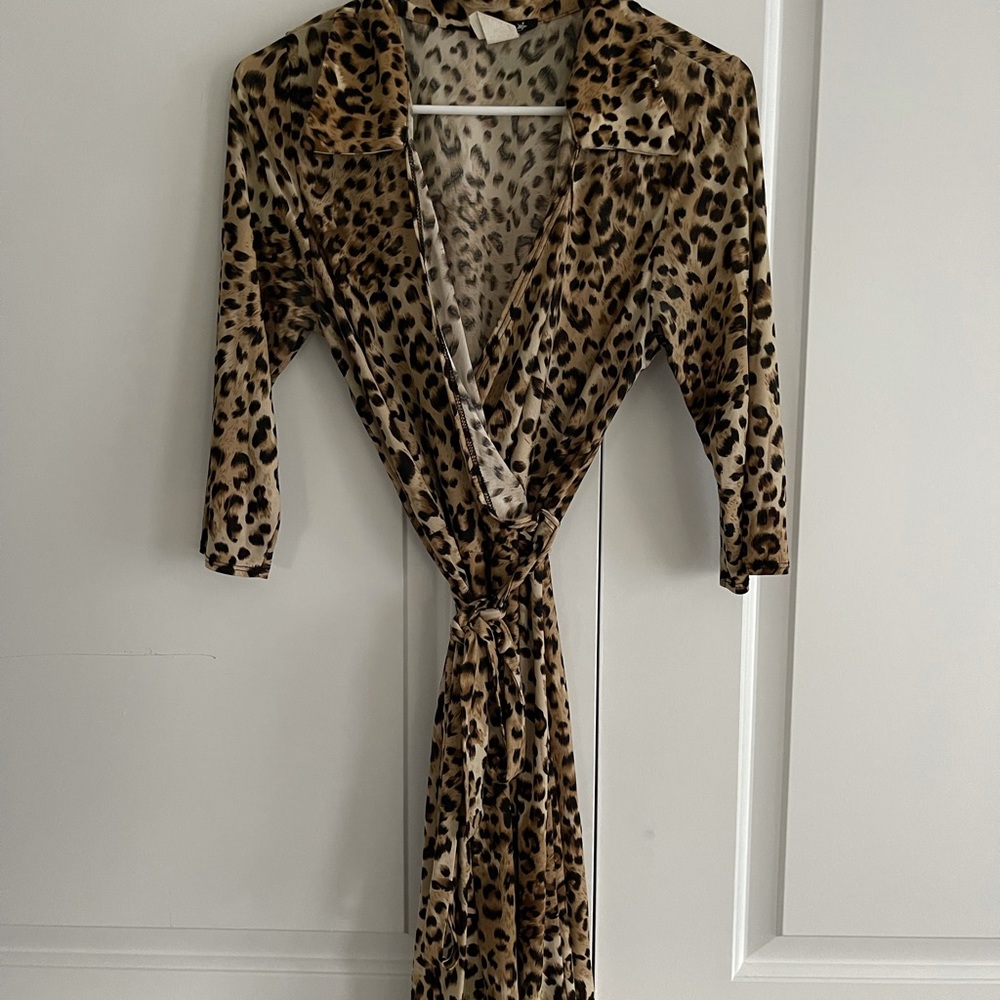 Vintage Cheetah Dress w Collar